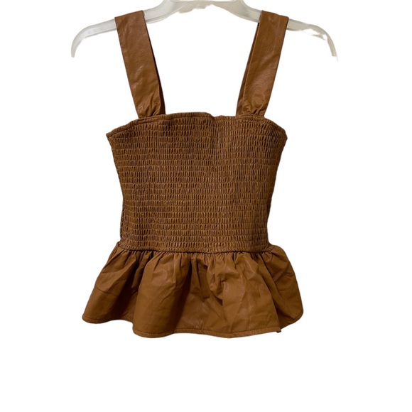 🐆3/$15 NWT TCEC Womens tan Peplum flare out top❤️ - Picture 3 of 6